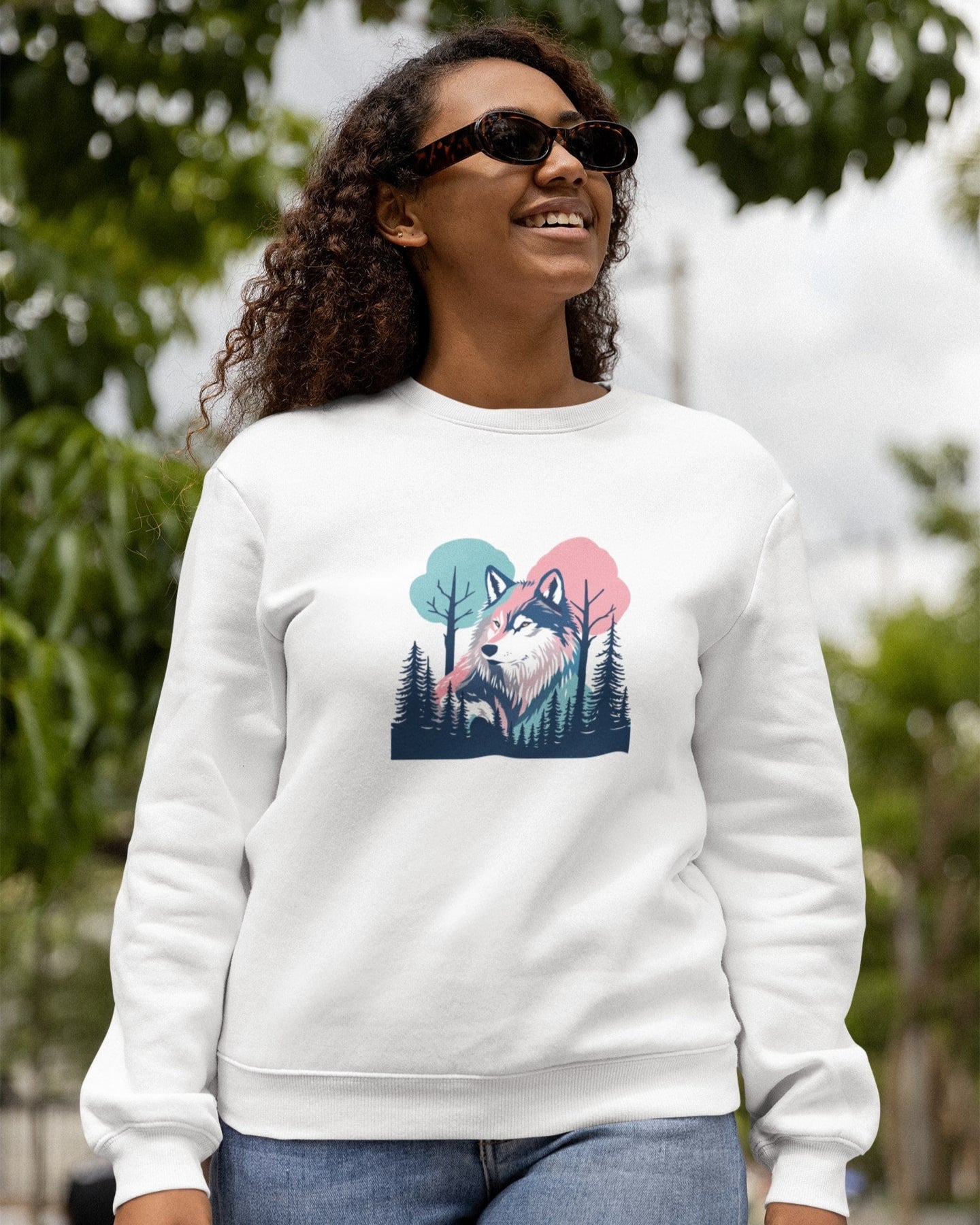 Woman's Sustainable Sweatshirt – Wolf