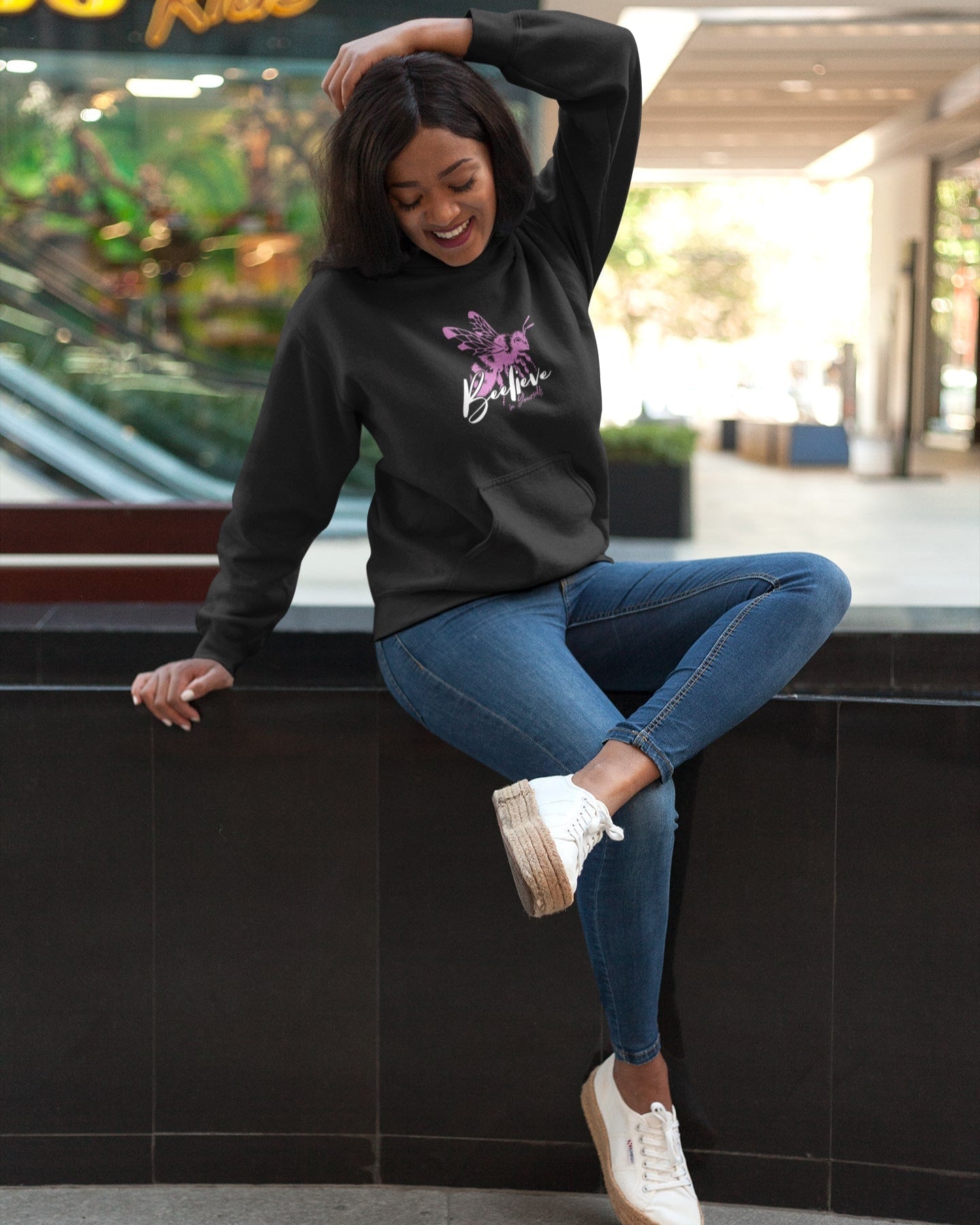 Sustainable Hoodie – Bee