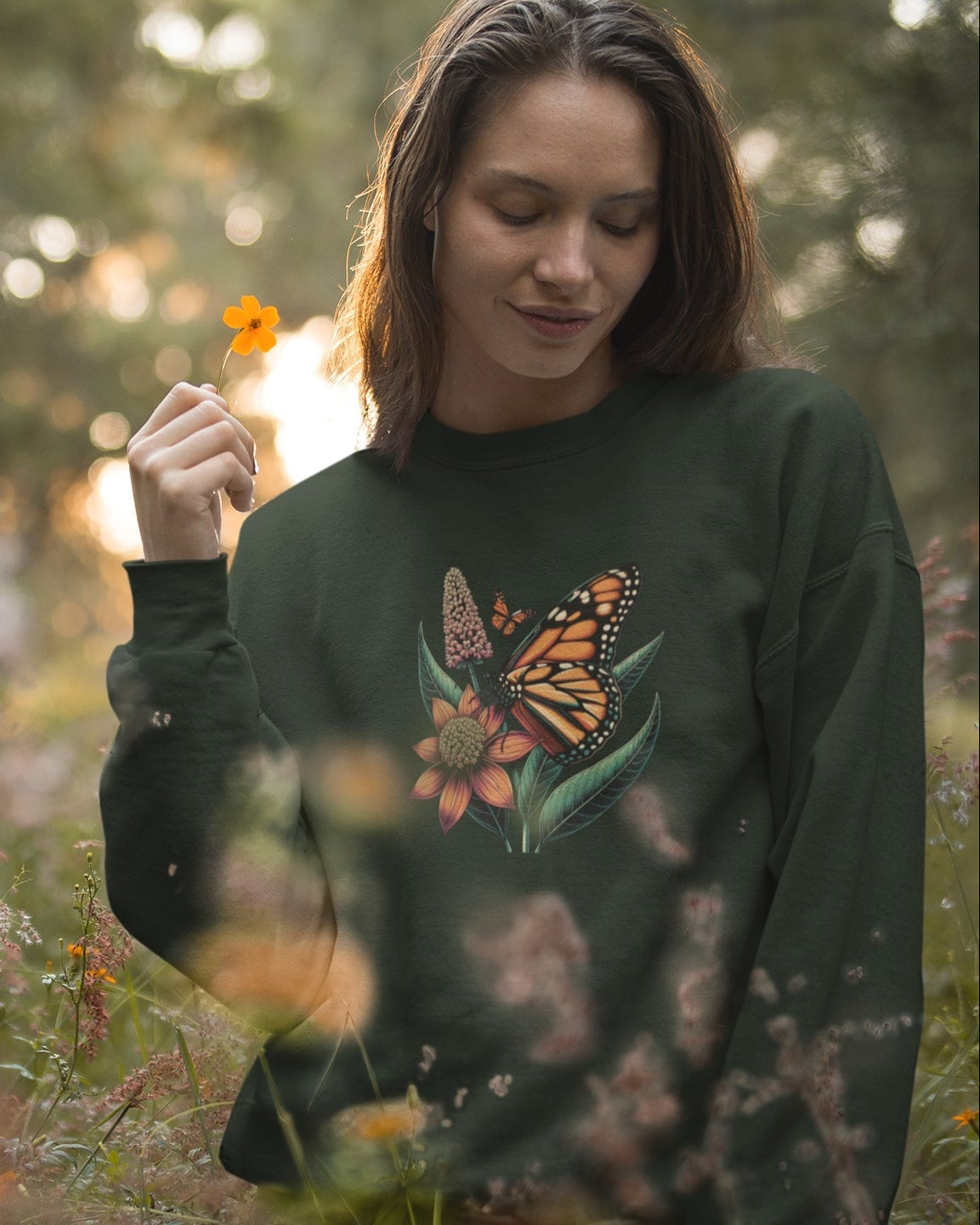 Woman's Sustainable Sweatshirt – Butterflies