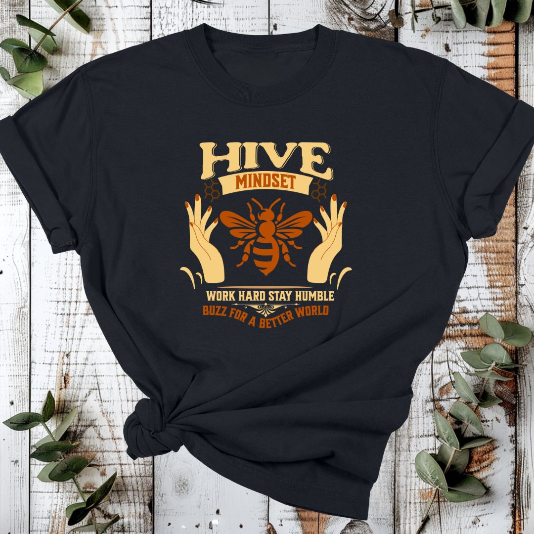 Sustainable T-Shirt - Hive Mindset